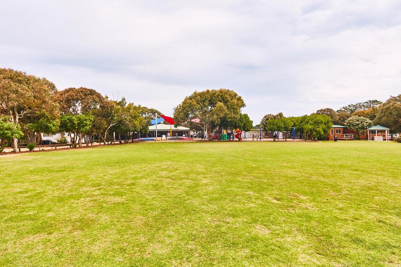 Torquay Foreshore Caravan Park Экстерьер фото